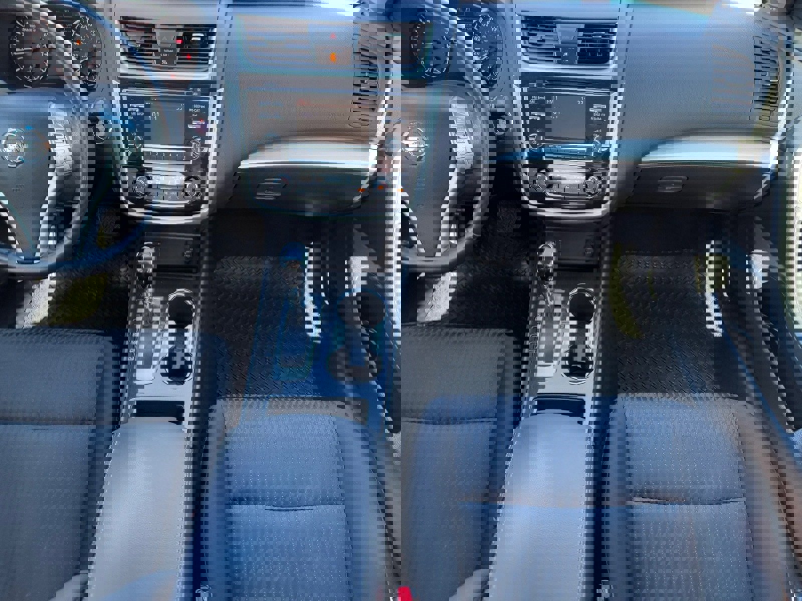 Used 2018 Nissan Altima 2.5 SV image 14