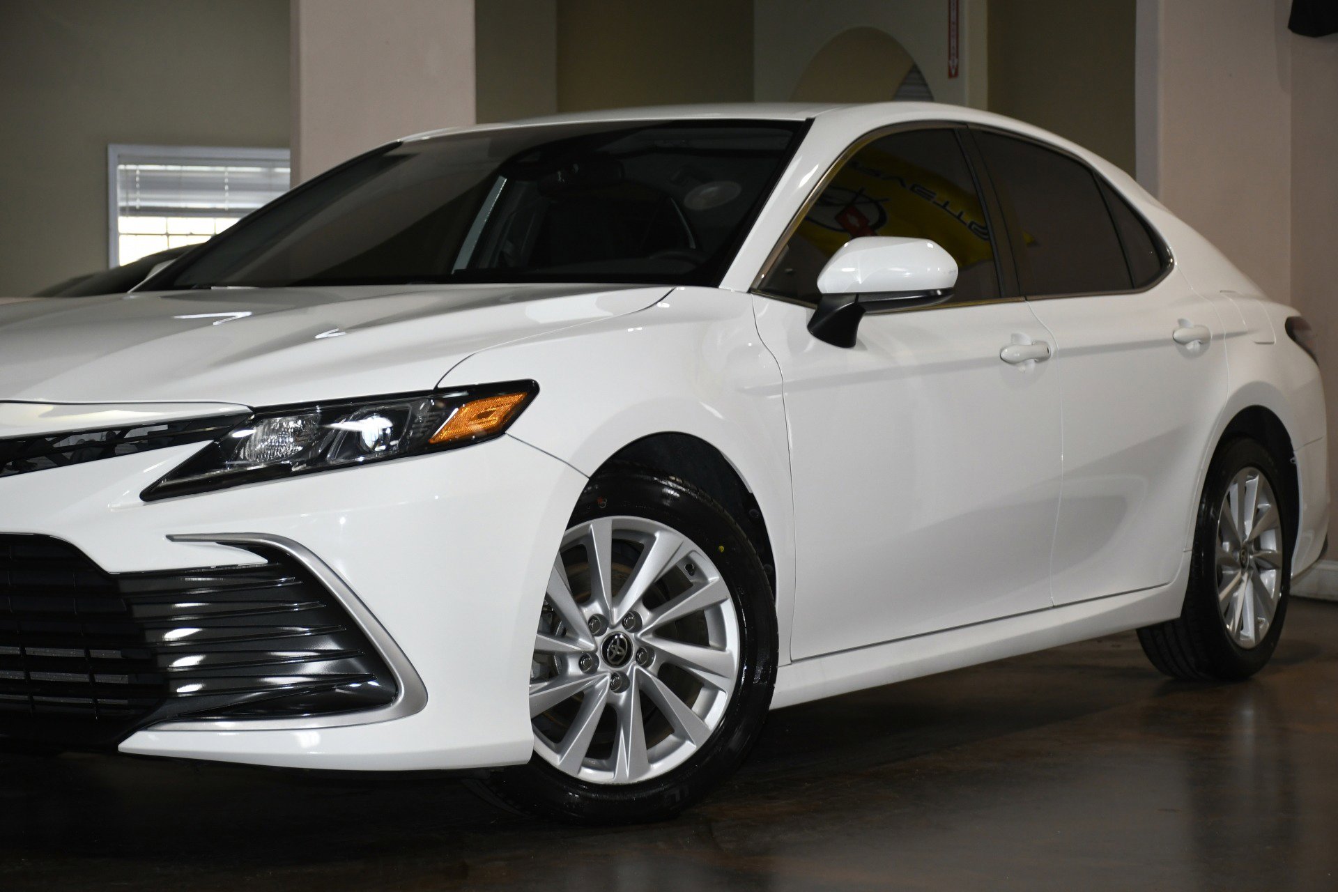 Used 2021 Toyota Camry LE image 54
