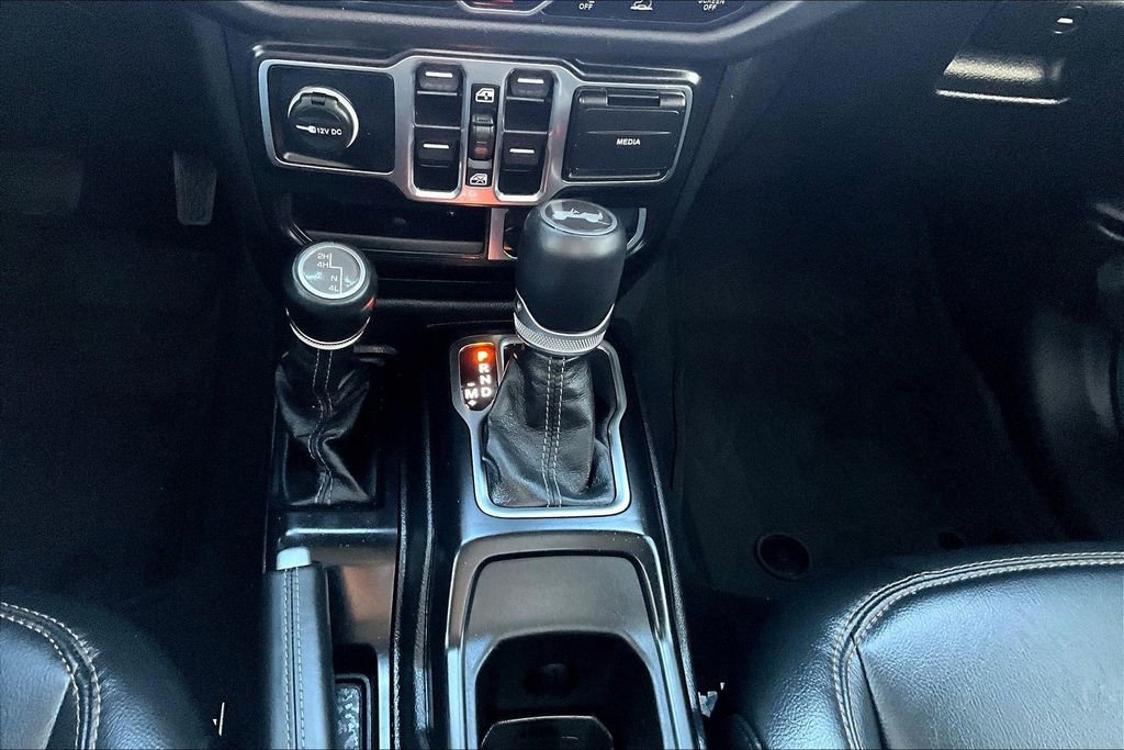 Used 2024 Jeep Wrangler Sahara w/ Technology Group image 21