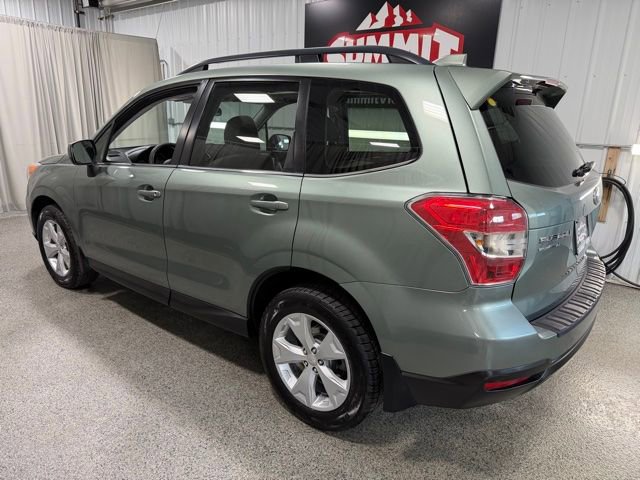 Used 2016 Subaru Forester 2.5i Limited AWD/4WD image 6
