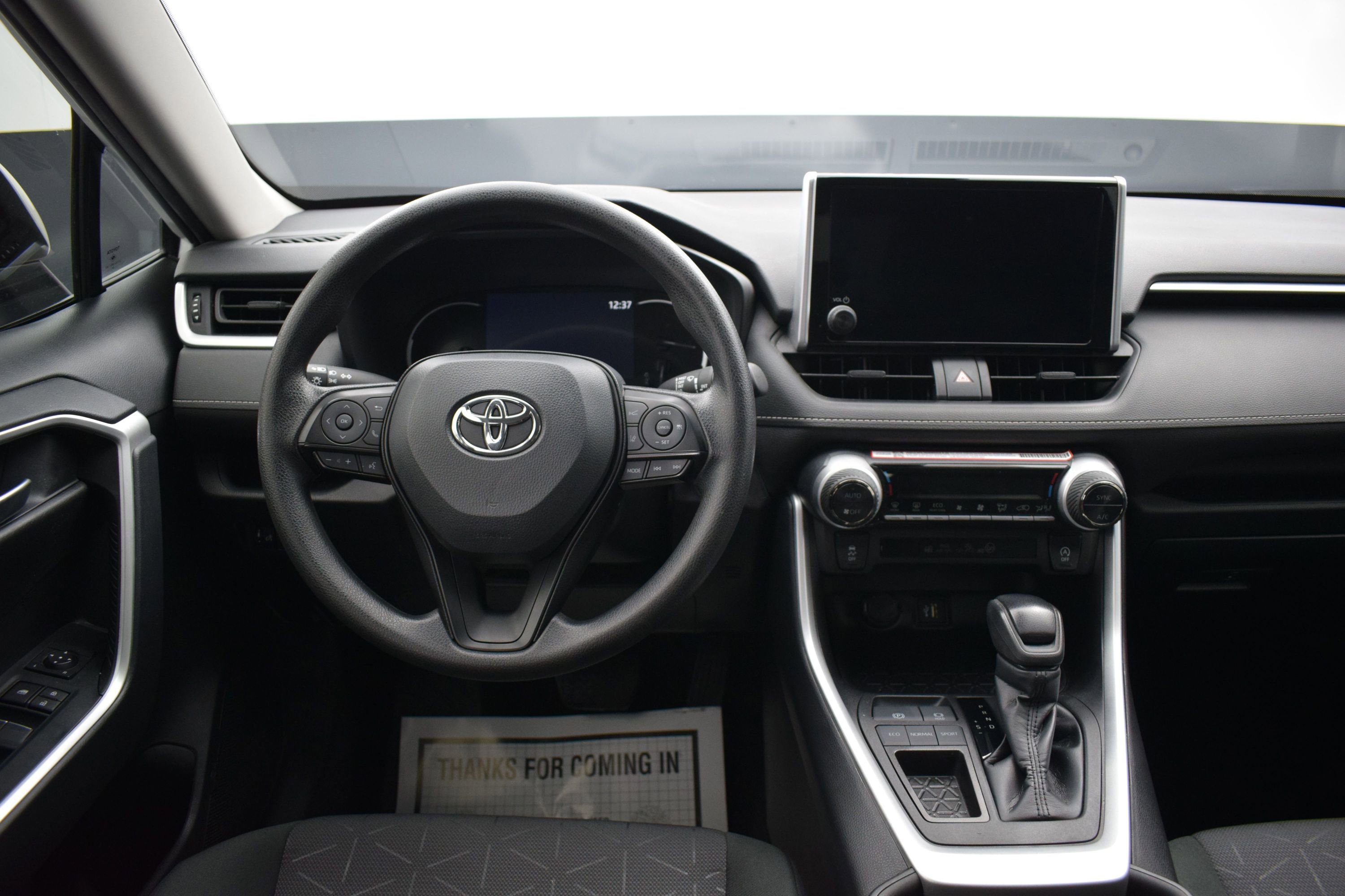 Used 2024 Toyota RAV4 XLE FWD image 14