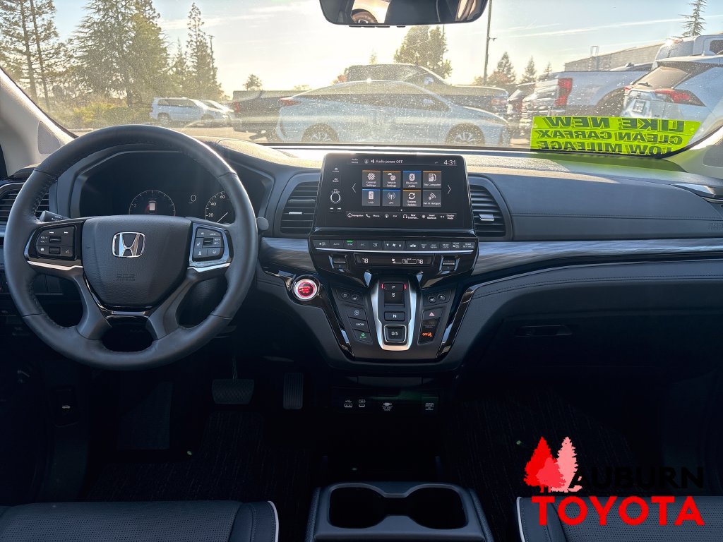 Used 2026 Honda Odyssey Elite image 12