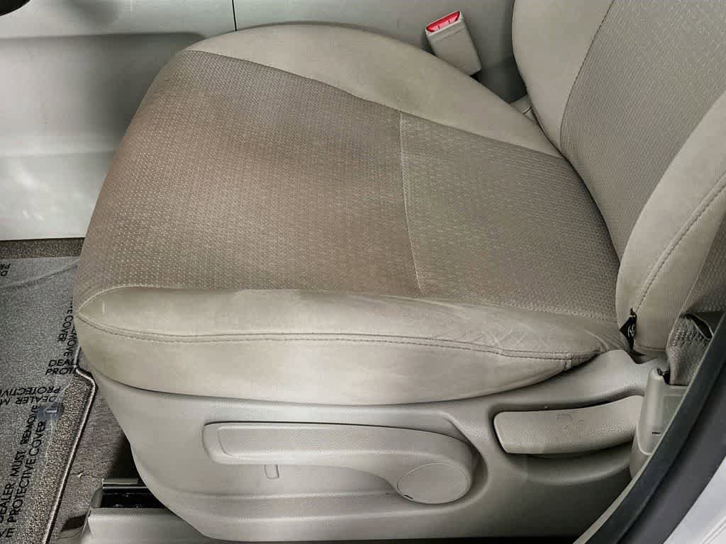 Used 2018 Kia Sedona L FWD image 29