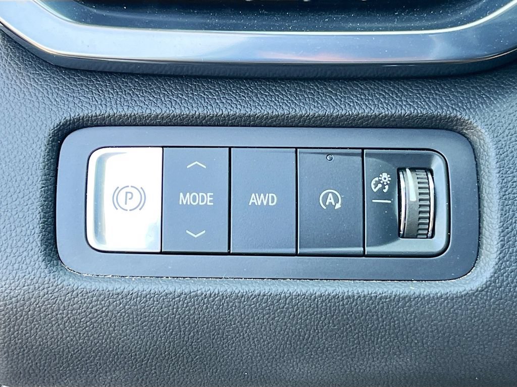 Used 2026 GMC Acadia AT4 AWD/4WD image 10