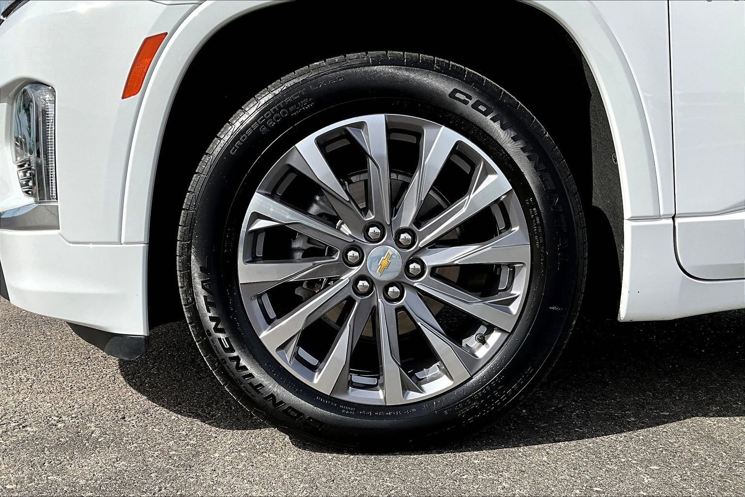 Used 2023 Chevrolet Traverse Premier image 8