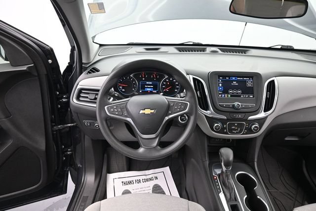 Used 2022 Chevrolet Equinox LS w/ LS Convenience Package FWD image 23