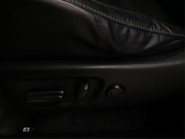 Used 2015 Toyota RAV4 Limited AWD/4WD image 25