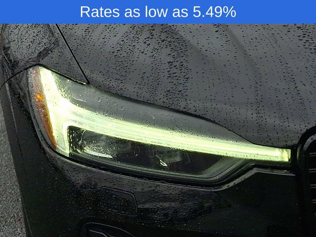 Certified 2024 Volvo XC60 B5 Plus w/ Climate Package image 11