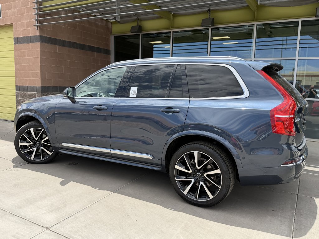Used 2024 Volvo XC90 B6 Ultimate w/ Lounge Package AWD/4WD image 5