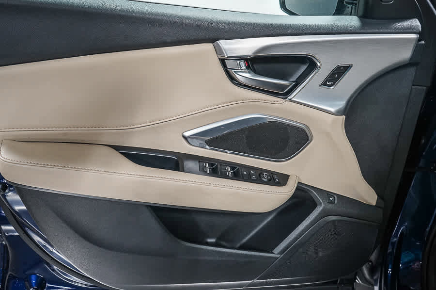 Used 2024 Acura RDX SH-AWD image 25