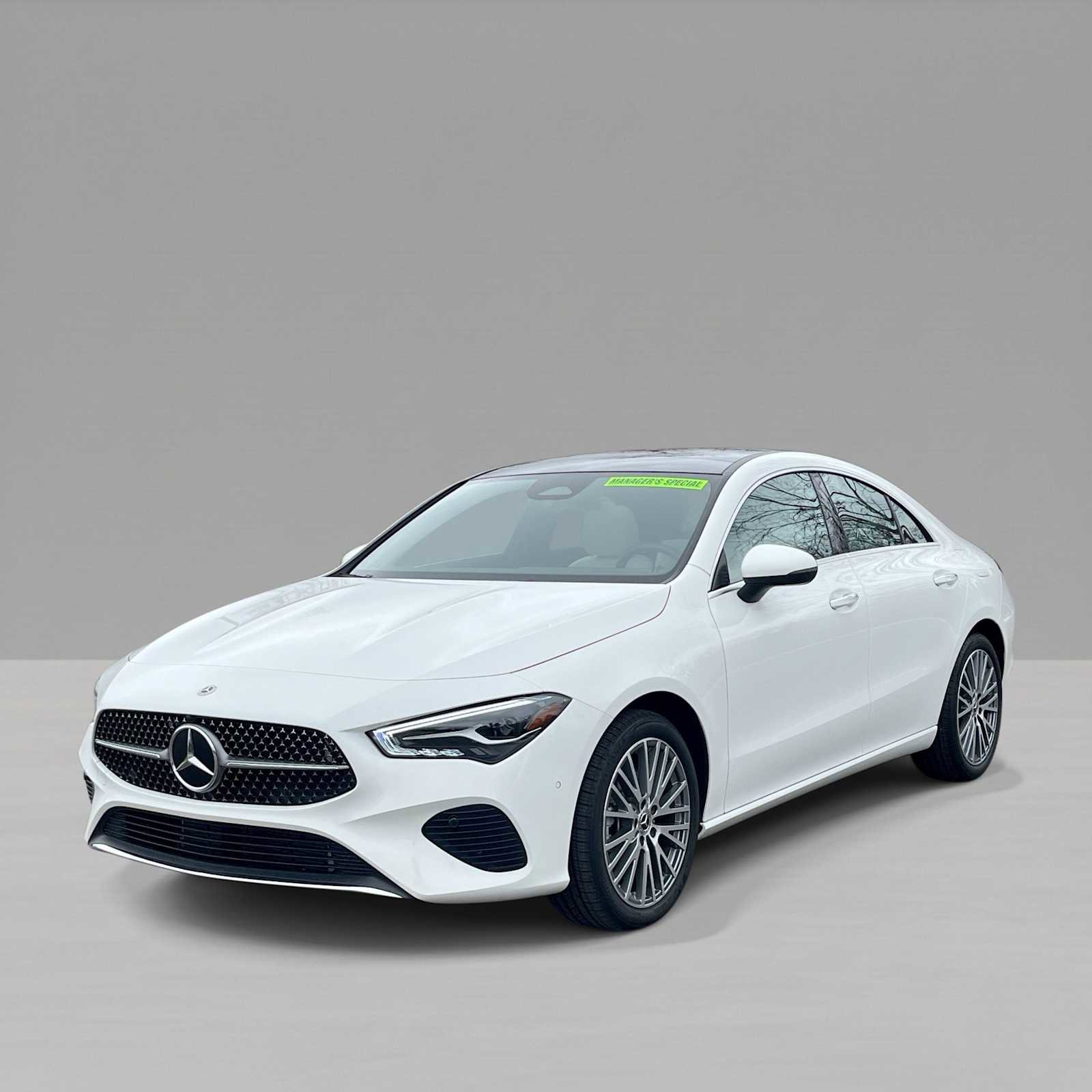 Used 2025 Mercedes-Benz CLA 250 4MATIC image 2