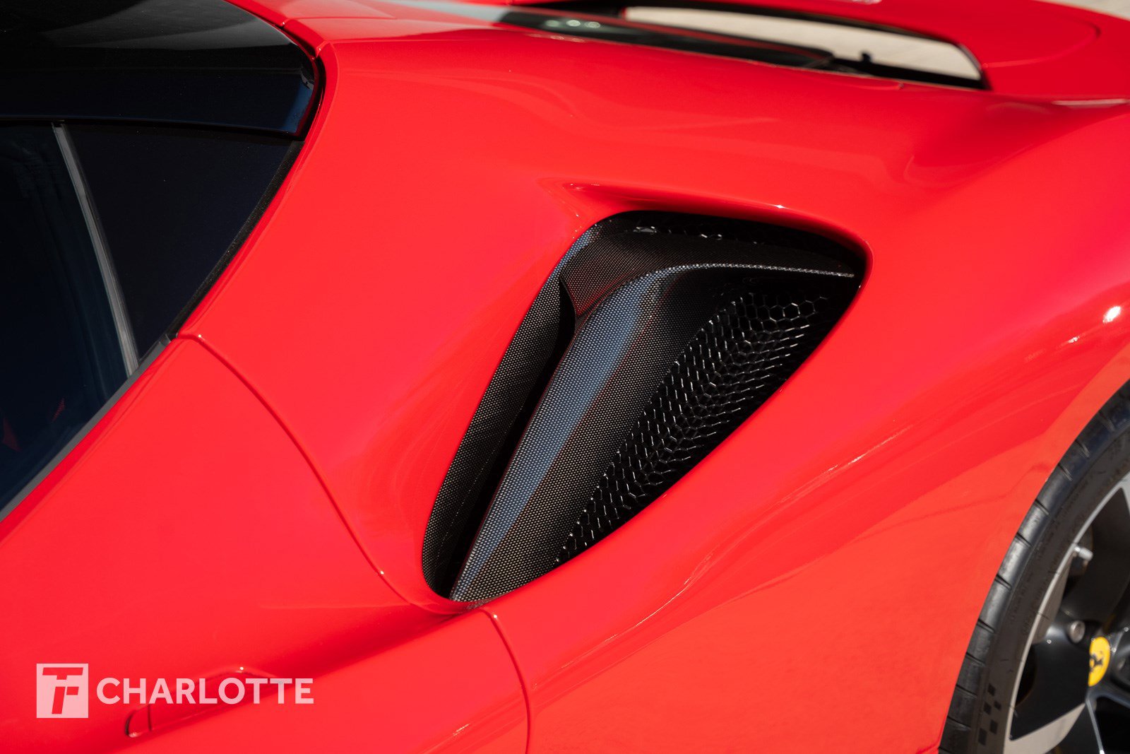 Used 2021 Ferrari SF90 Stradale image 11