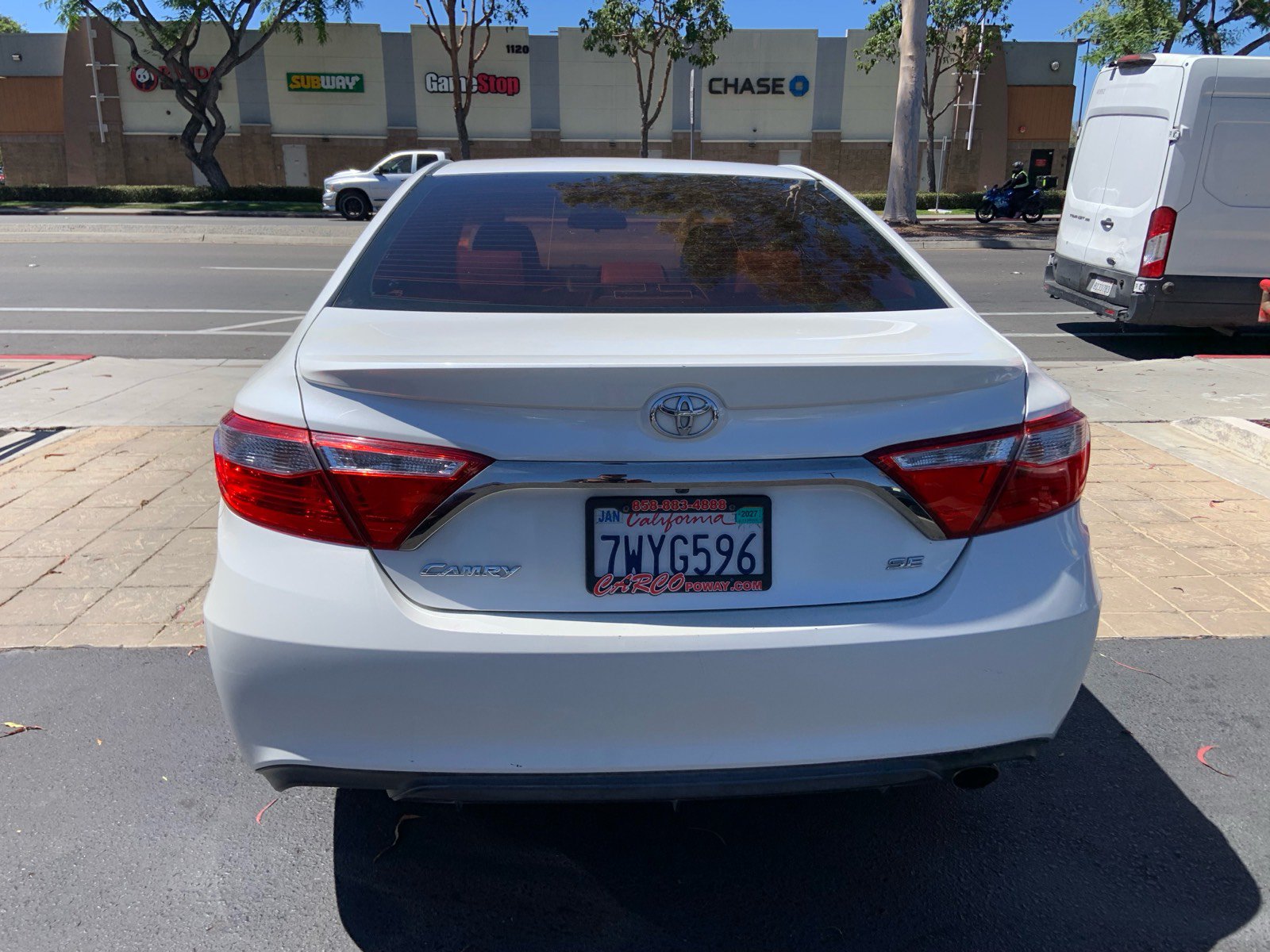 Used 2017 Toyota Camry SE FWD image 6