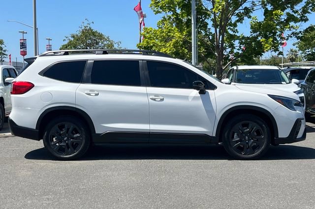 Used 2023 Subaru Ascent Onyx Edition Limited AWD/4WD image 3