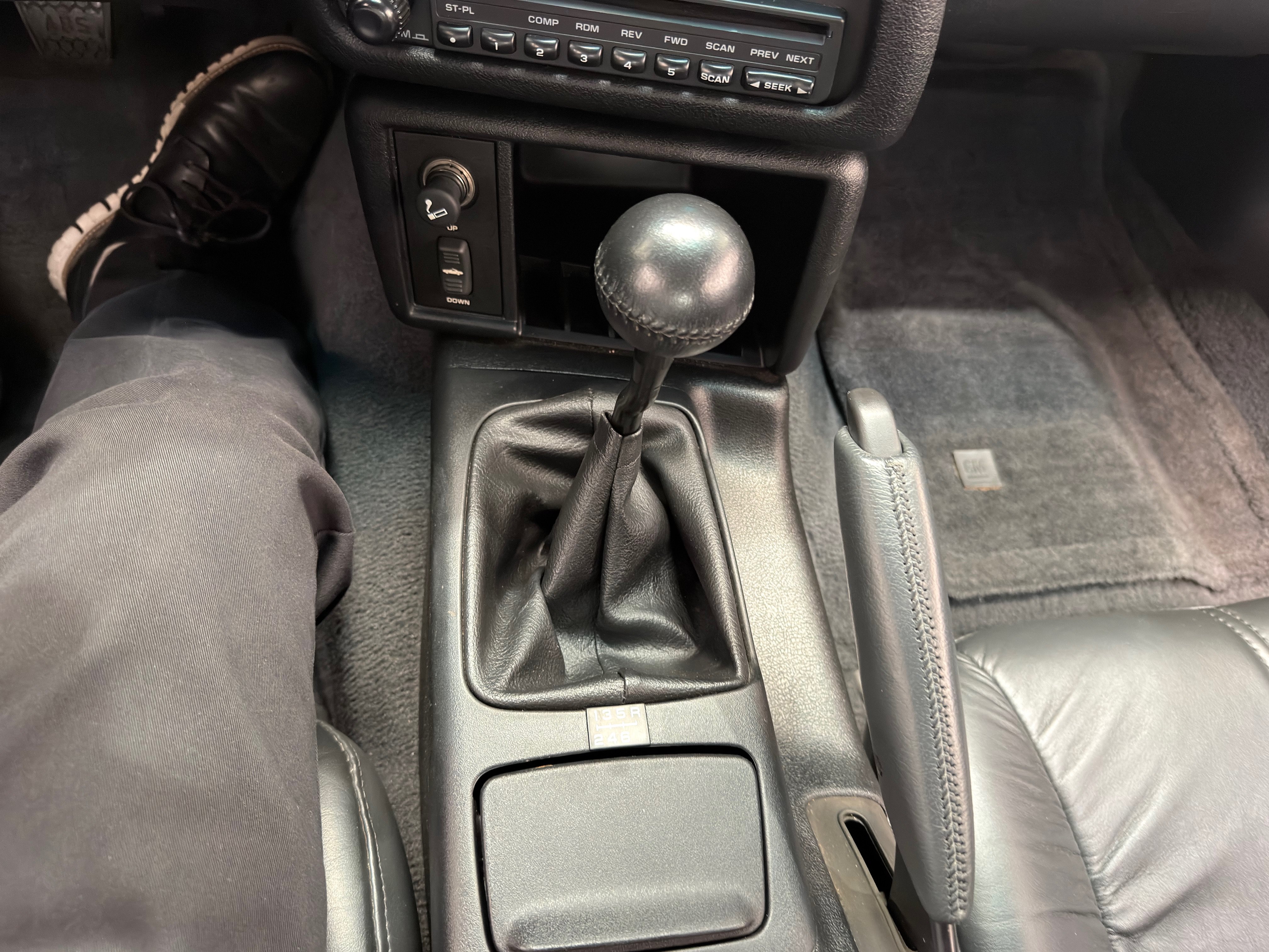 Used 1995 Chevrolet Camaro Z28 RWD image 24