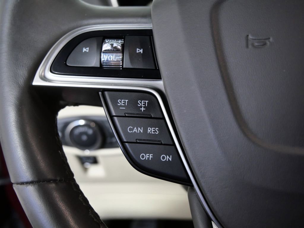 Certified 2019 Lincoln Nautilus Select image 25