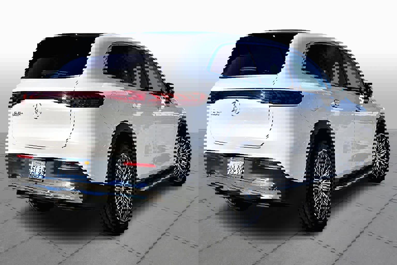 Used 2023 Mercedes-Benz EQS 450+ SUV image 13