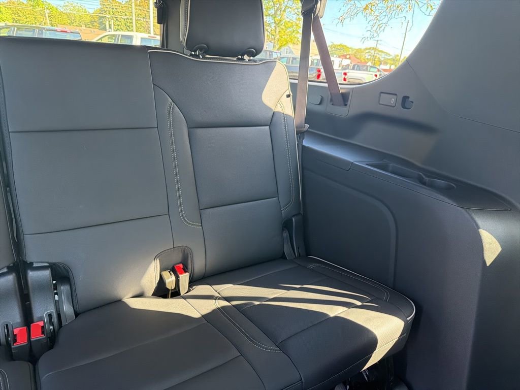 New 2026 Chevrolet Suburban Premier image 37