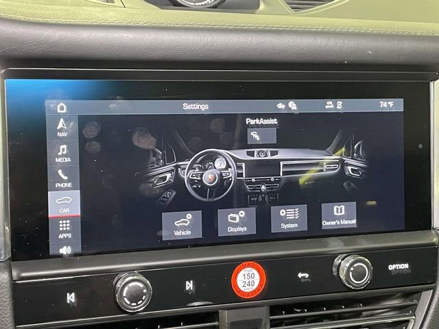 Certified 2025 Porsche Macan S AWD/4WD image 29