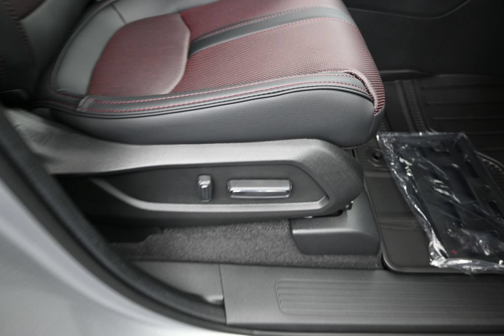 New 2026 Honda Pilot Black Edition image 10