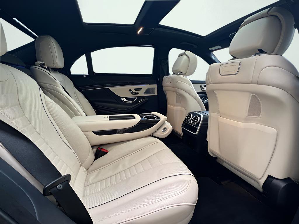 Used 2018 Mercedes-Benz S 560 Sedan image 28