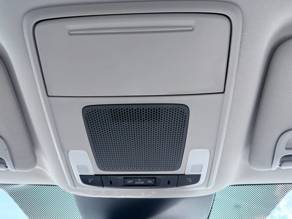 Used 2025 Honda Pilot EX-L image 15