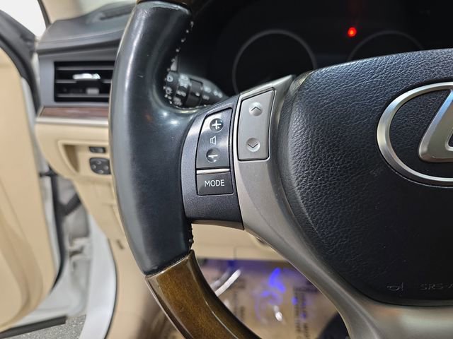 Used 2013 Lexus ES 350 w/ Luxury Pkg image 17