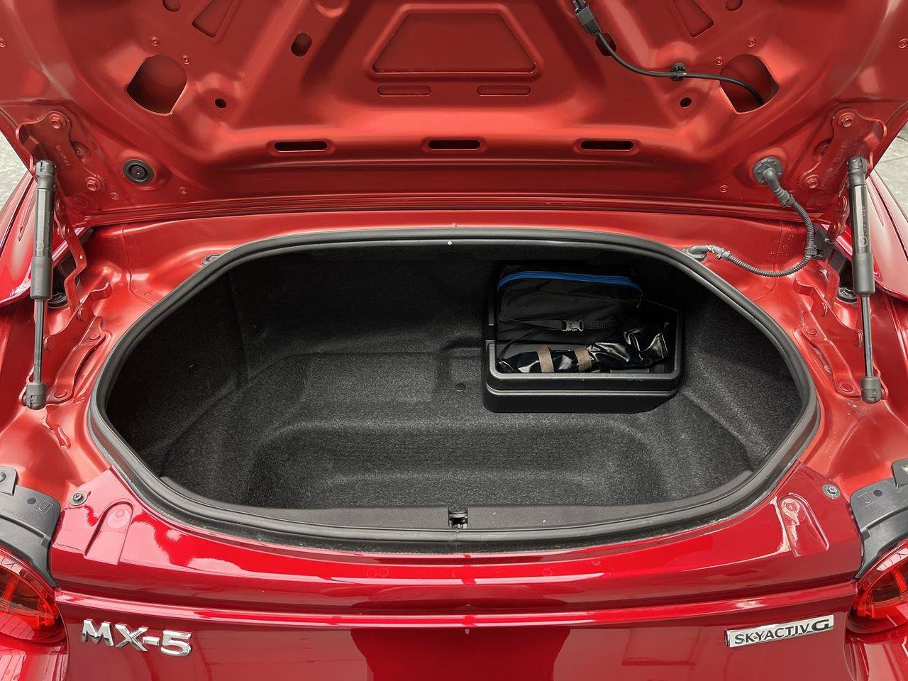 Used 2021 MAZDA MX-5 Miata RF Grand Touring RWD image 24
