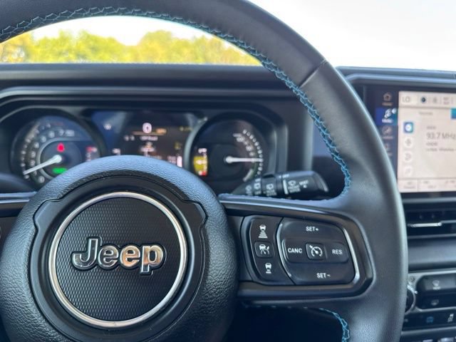 Used 2024 Jeep Wrangler Unlimited Rubicon 4xe AWD/4WD image 12