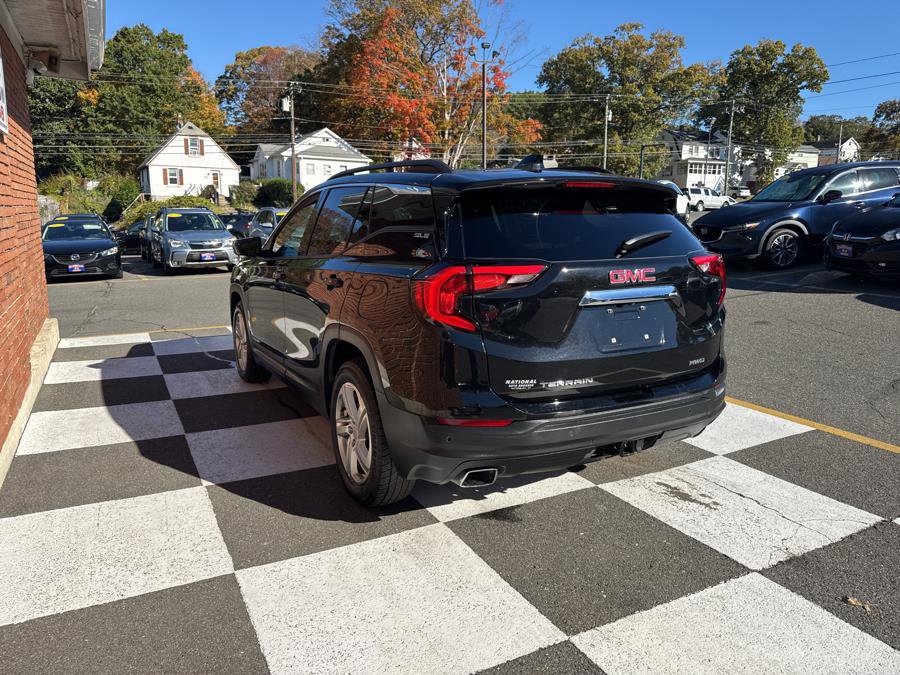 Used 2018 GMC Terrain SLE w/ Driver Convenience Package AWD/4WD image 4