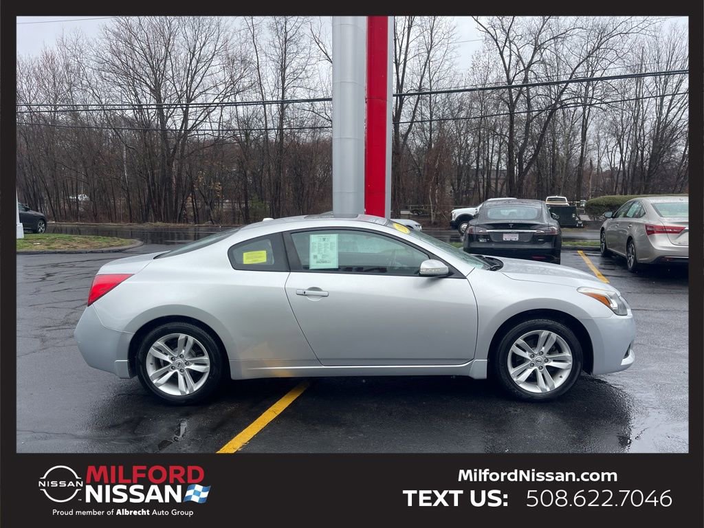 Used 2010 Nissan Altima 2.5 S w/ Premium Pkg image 6