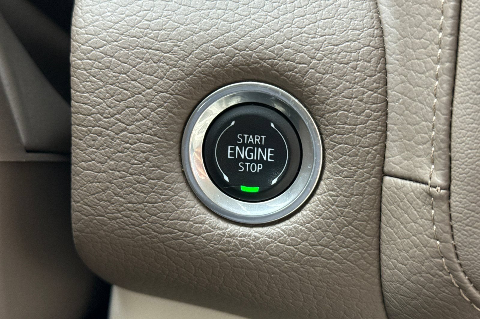 Used 2024 GMC Yukon Denali w/ Max Trailering Package AWD/4WD image 24