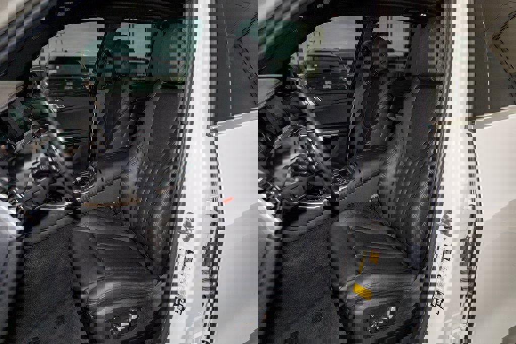 Used 2022 BMW X5 xDrive40i w/ Premium Package image 34