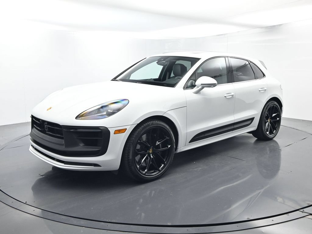 Certified 2026 Porsche Macan GTS AWD/4WD image 1