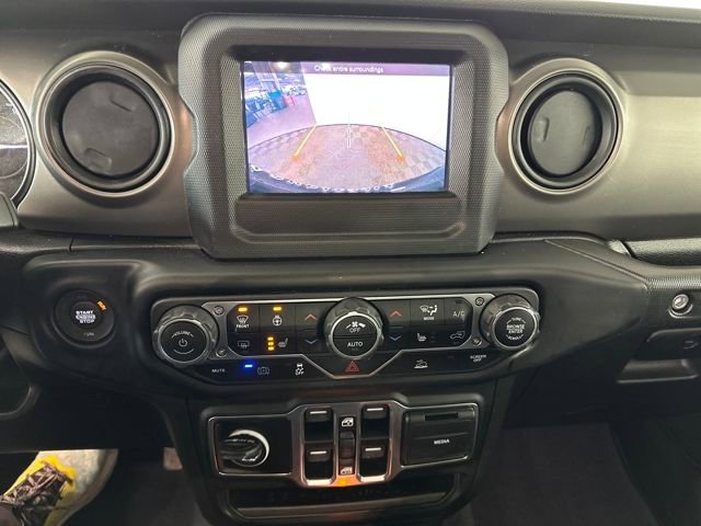 Used 2023 Jeep Wrangler Unlimited w/ Cold Weather Group image 22