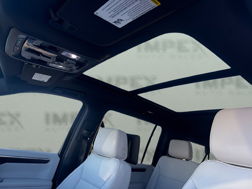 Used 2026 Chevrolet Suburban Premier AWD/4WD image 10