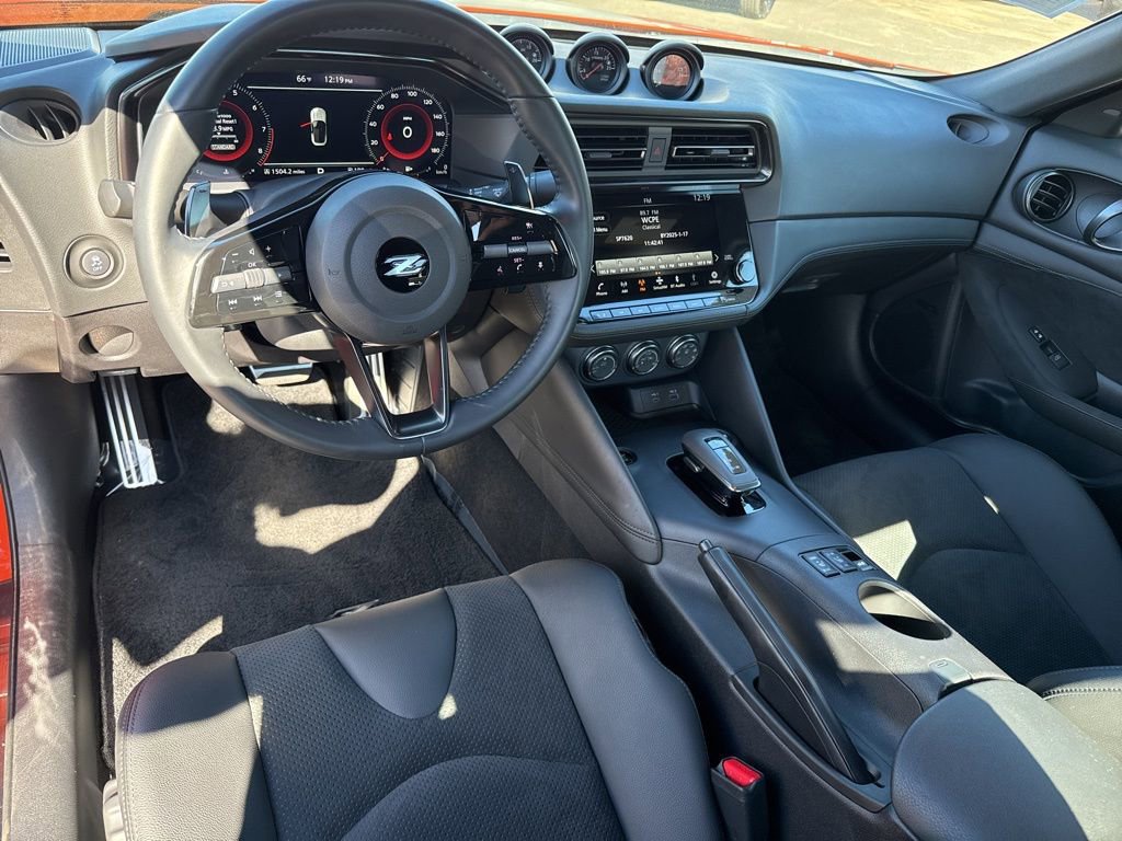 Used 2024 Nissan Z Performance w/ Heritage Edition image 11
