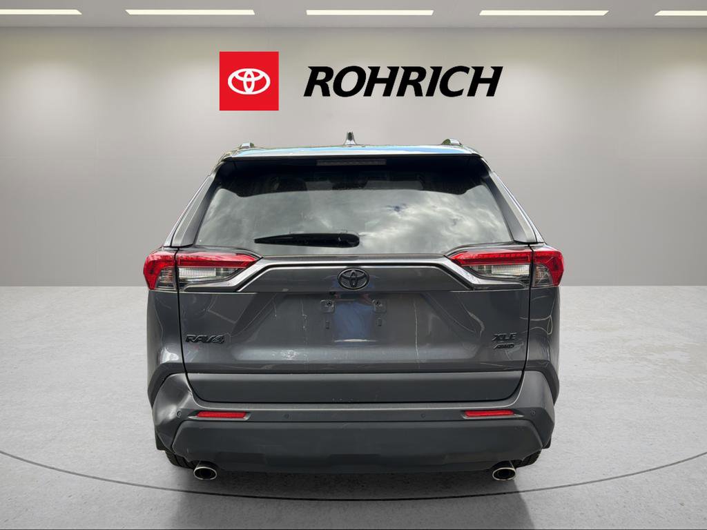 Used 2019 Toyota RAV4 XLE Premium w/ Advanced Technology Package AWD/4WD image 7