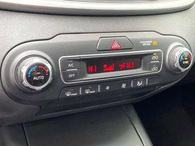 Used 2019 Kia Sorento LX image 13