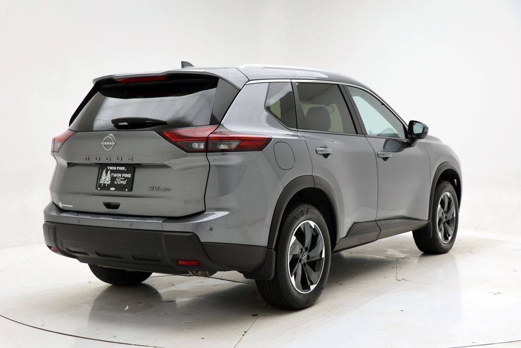 Used 2024 Nissan Rogue SV w/ SV Premium Package AWD/4WD image 9