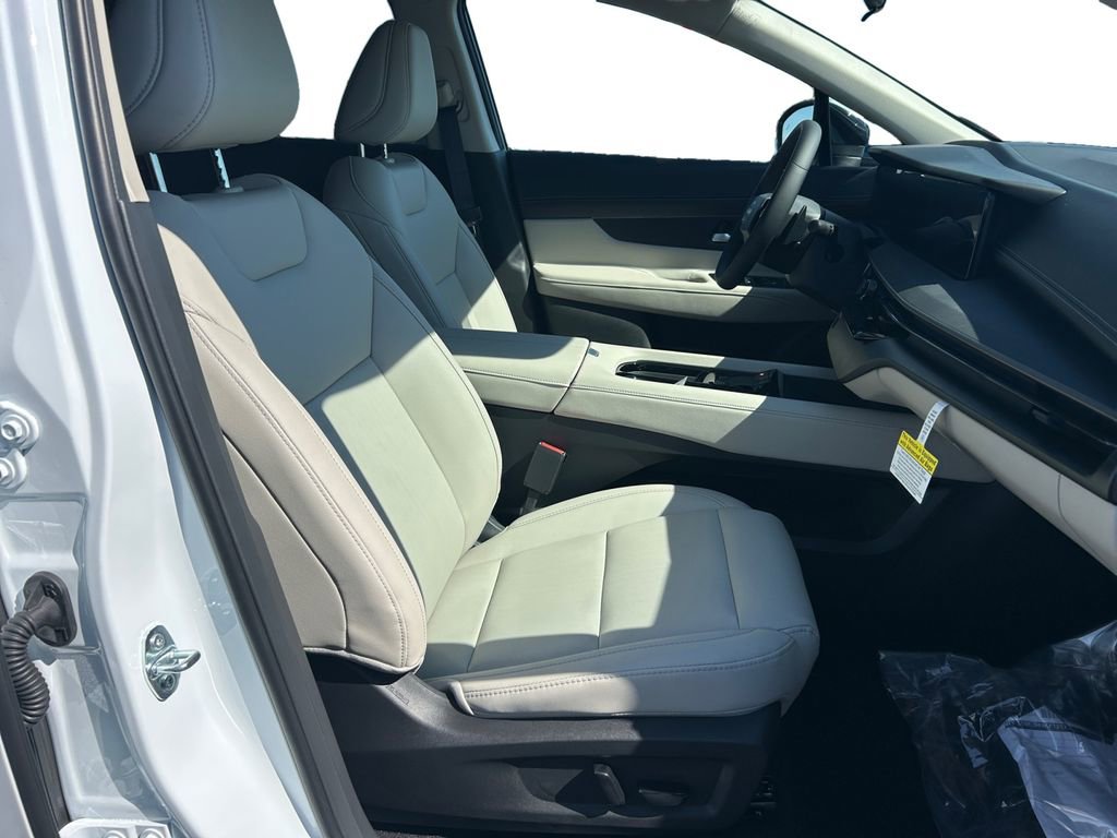 New 2025 Nissan Murano SV w/ Cargo Package image 15