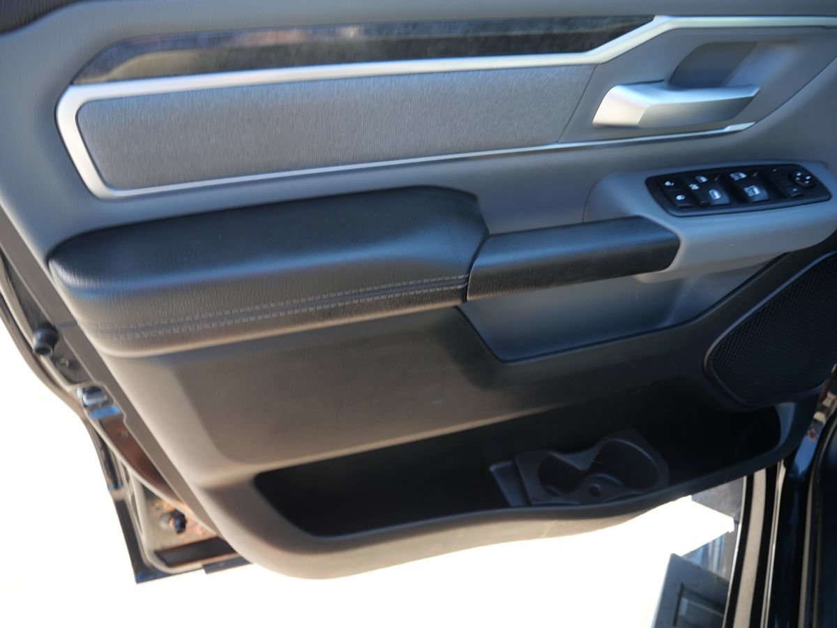 Used 2019 RAM 1500 Big Horn AWD/4WD image 18