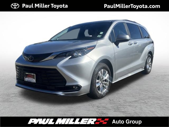 Used 2025 Toyota Sienna XLE