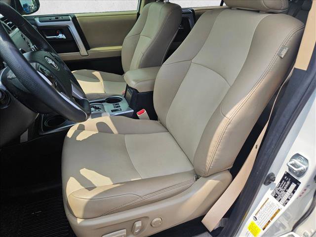 Used 2021 Toyota 4Runner SR5 Premium w/ Moonroof Package RWD image 15