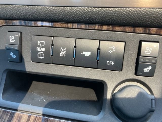 Used 2014 GMC Acadia Denali image 25