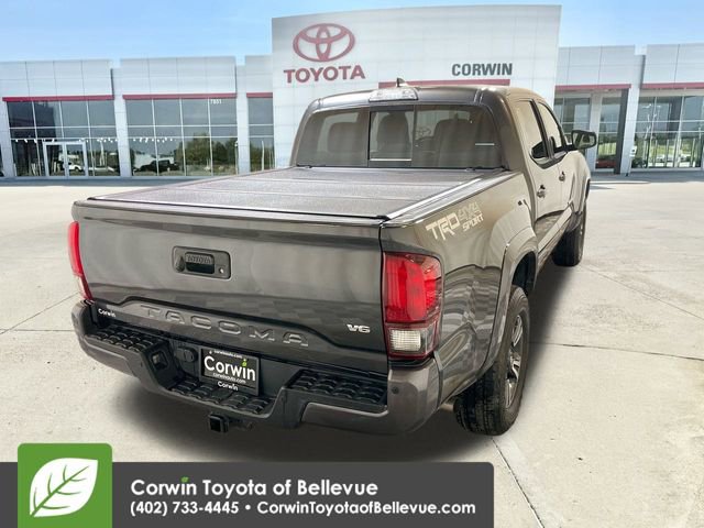 Used 2018 Toyota Tacoma TRD Sport image 8