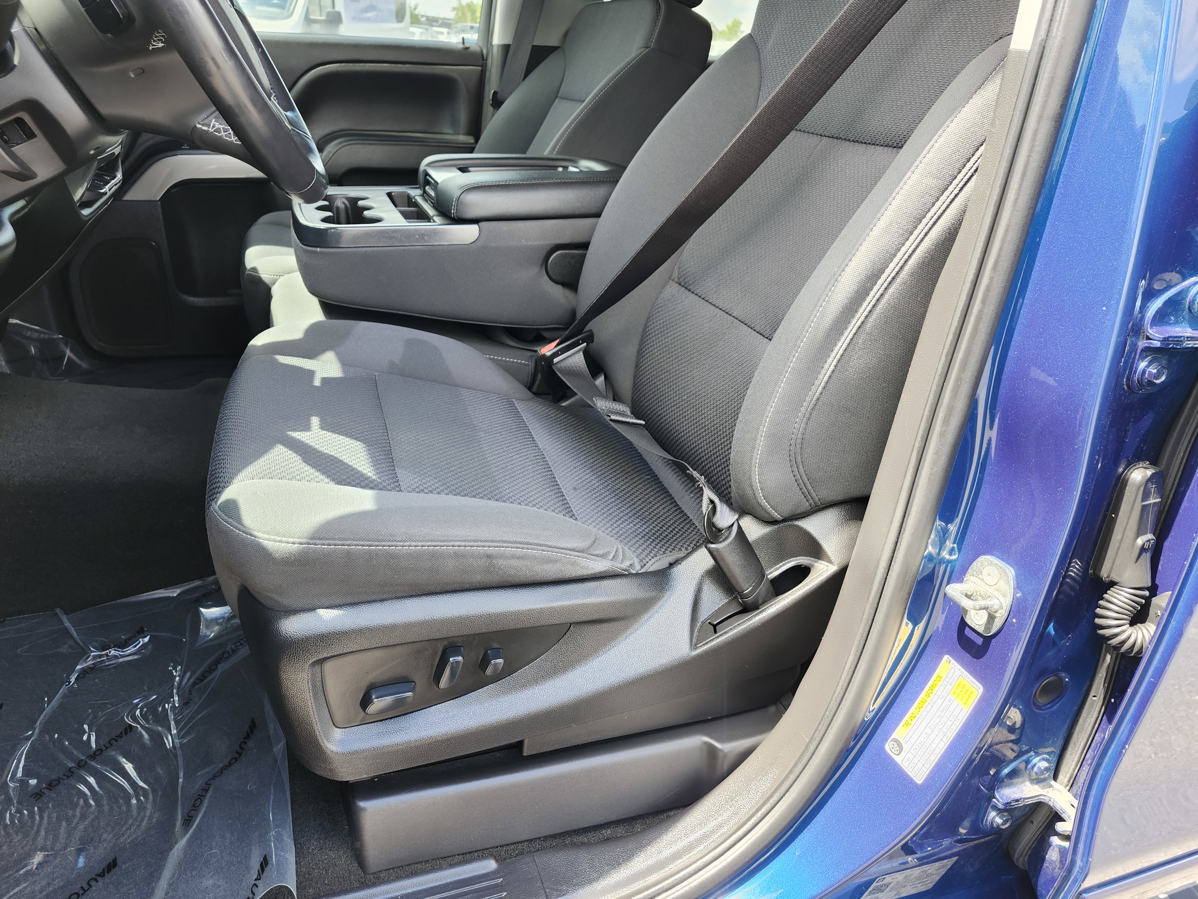 Used 2018 Chevrolet Silverado 1500 LT w/ All Star Edition image 26