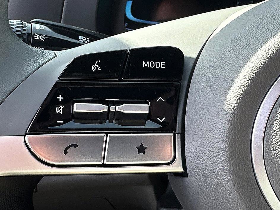 New 2026 Hyundai Elantra SE FWD image 13