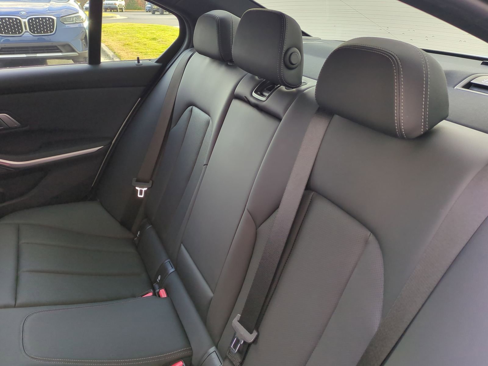 Certified 2023 BMW 330i Sedan w/ M Sport Package image 29