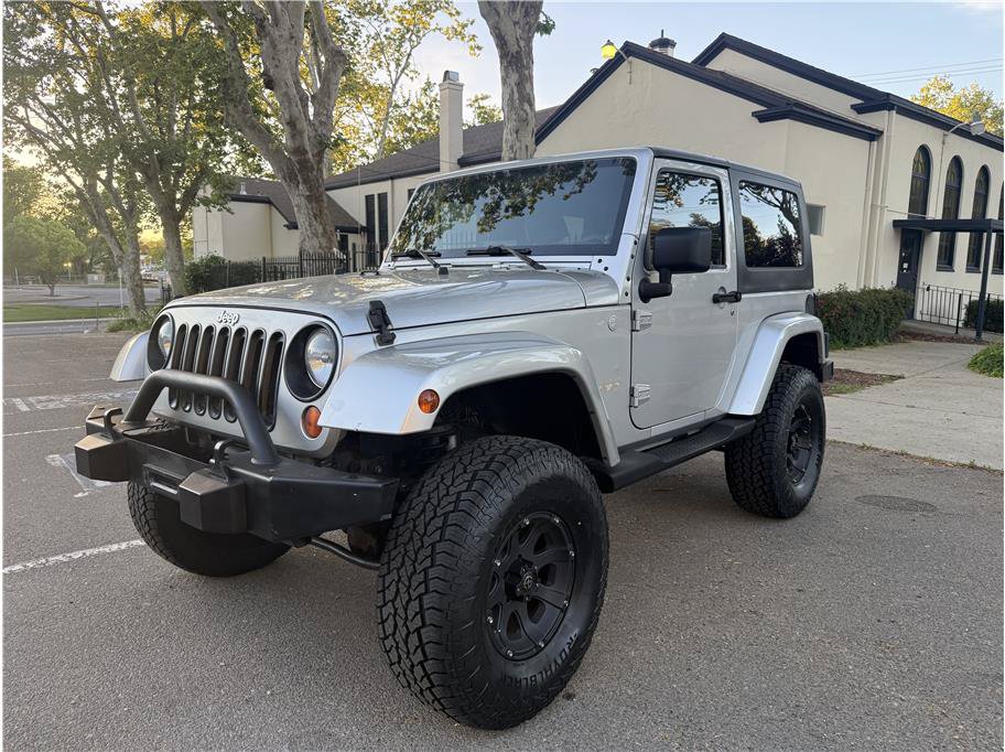 Used 2007 Jeep Wrangler Sahara w/ Dual Top Group AWD/4WD image 3